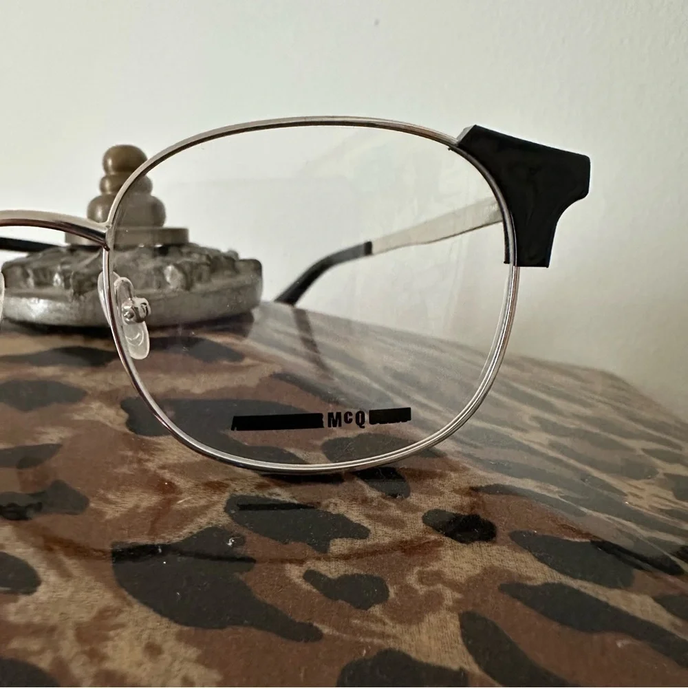 MCQ ALEXANDER MCQUEEN MQO1590 003 SILVER EYEGLASSES 51-20 145 NWOT Unisex